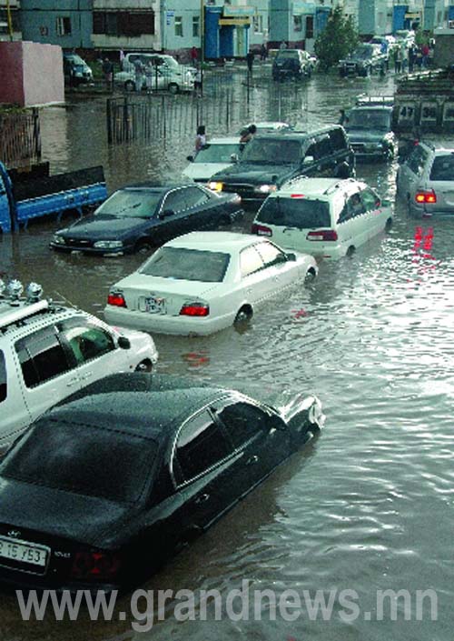  324 айл үерт автжээ