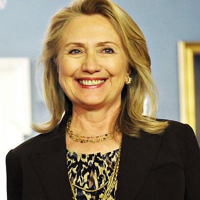 Хиллари газардаж байна