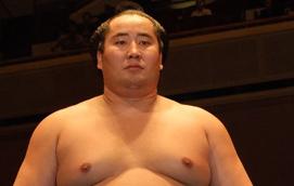 Баруун бүсэд сумоч Б.Ганболд түрүүлэв 