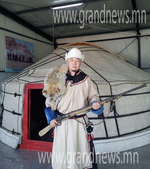 Монгол REPPER  Jee-ийн аялал 