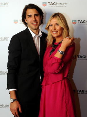 Нэрт теннисчиний хурим