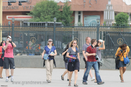 Жуулчид айсуй...
