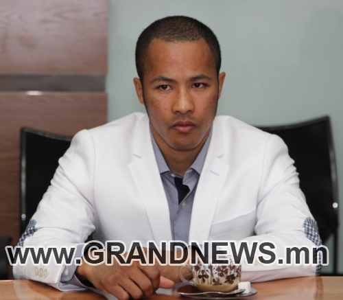 Гавьяат сэтгүүлч болох нь 