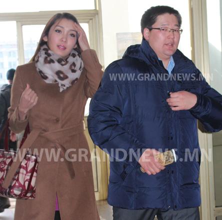  М.Мөнхжаргал маамуулах гэнэ 