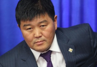 Монголчуудаас урвасандаа л гадаадад амьдарч байна