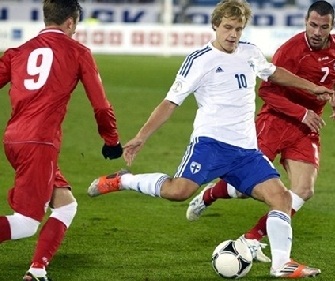 Шилдэг 100 хөлбөмбөгчин