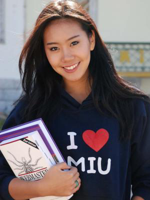 Ч.Цэлмүүн хүүтэй боллоо 