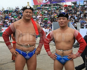 “Монголын хамгийн олон бөхтэй сум”