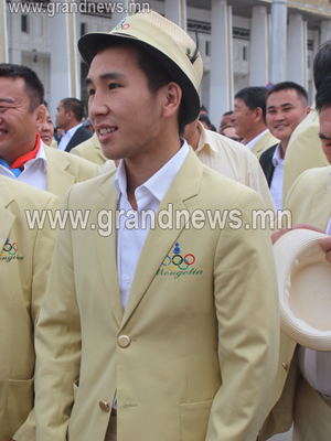 Бие давхар найз бүсгүйгээсээ салсан уу?