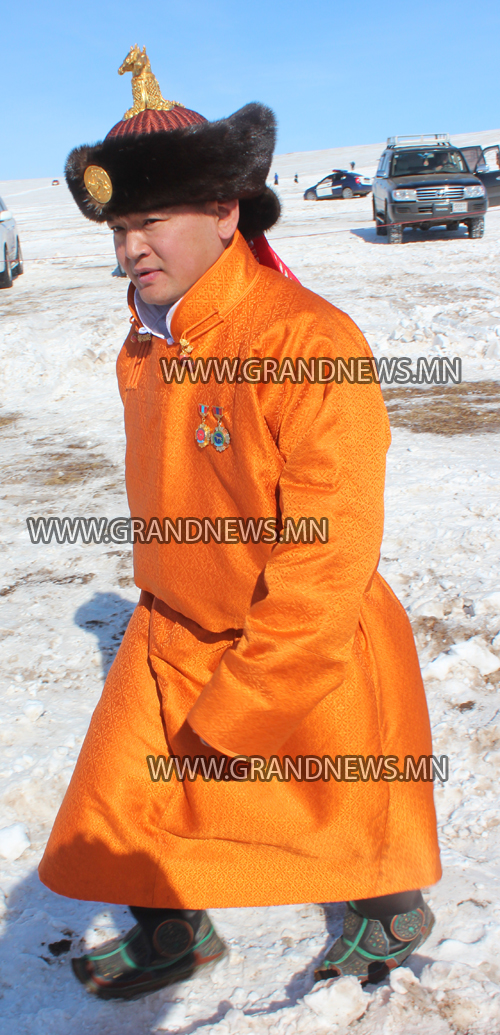 Манлай цолны мялаалга 