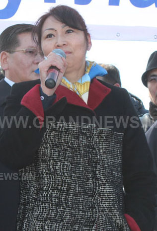 Зар: Эр хүн шиг эр хүн хайж байна