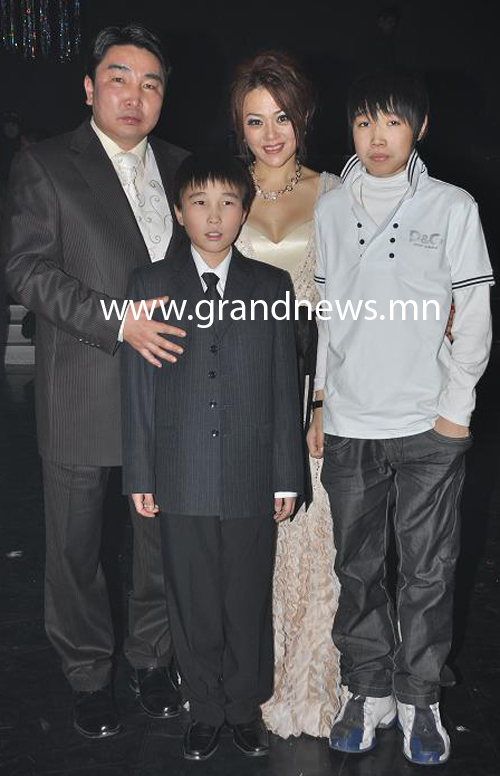 Элч дуучны эр нөхөр 