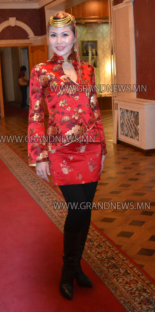 Эротик Отгоо энэ удаа