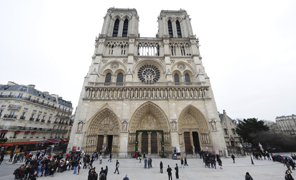 Дарь эхийн сүмд амиа хорложээ