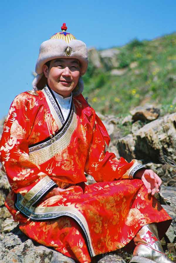 Буриад хөвүүн бузгай явна 