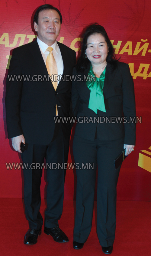 Экс гишүүний эрдэмтэн гэргий 