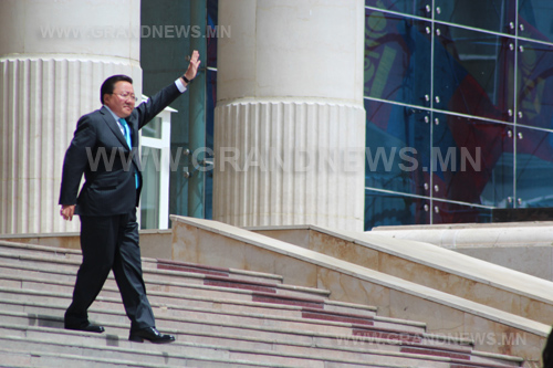 Сюрприз дүүрэн тангараг