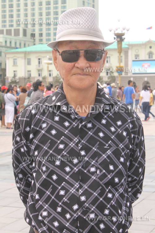 Би Ц.Элбэгдоржийн багш