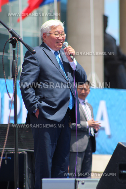 Ялсан баатрын янзтай дүр