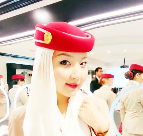 ”Emirates airline”компанийн монгол бүсгүй